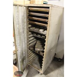 ENCLOSED BAKERS RACK/PROOFING CABINET