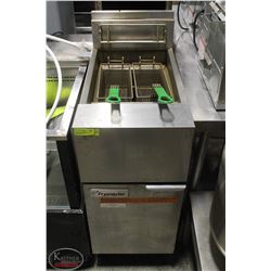 GARLAND  FRYMASTER DUAL BASKET DEEPFRYER