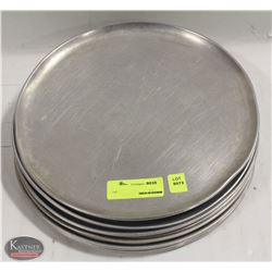 STACK OF 12" ALUMINUM PIZZA PANS