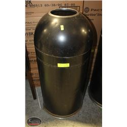 ROUND BLACK TRASH CAN W/ DOME LID