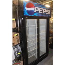 QBD SLIDING GLASS DOOR DISPLAY COOLER W/ SIGN