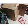 Image 2 : 4 BOXES OF PARTY FAVORS