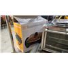 Image 2 : BLACK AND DECKER TOASTER OVER AND SKILLET WITH LID