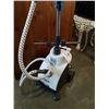 Image 2 : CONAIR STEAMER