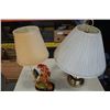 Image 8 : Porcelain rooster table lamp and brass lamp