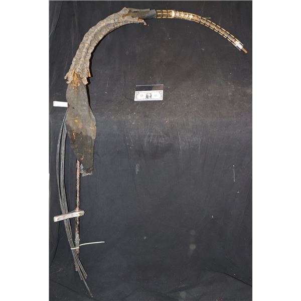 ALIEN VS PREDATOR ANIMATRONIC ALIEN QUEEN TAIL RIG SCREEN USED