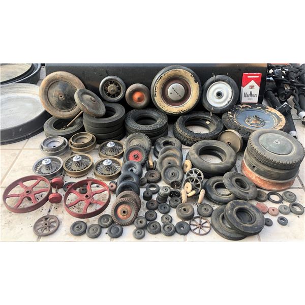 ZZ-CLEARANCE WHEEL AND TIRE HORDE OFF ANTIQUE 30'S - 40'S TOYS