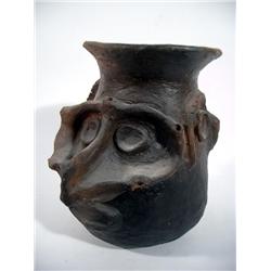 AN AIBOM CERAMIC POT