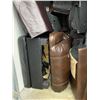 Image 1 : Storage Locker Contents Locker 3866 4x9