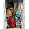 Image 2 : Storage Locker Contents 3275 4x6