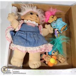 FLAT OF VINTAGE TREASURE TROLLS