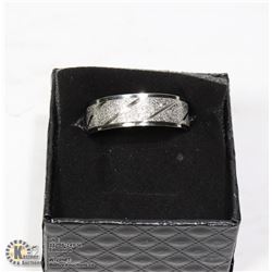 STERLING SILVER MENS RING