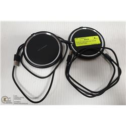 PAIR OF CORDLESS FAST PHONE CHARGING PADS