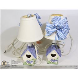 VINTAGE2 BLUE/WHITE CERAMIC HOUSE/BOW LITTLE LAMPS
