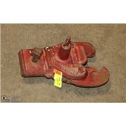 VINTAGE UNIVERSAL SPAULDING HITCH