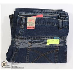 TWO PAIRS OF WOMENS JEANS SIZE 38/28