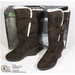 DAWGS WOMENS FASHION 11" WEDGE BUCKLE BOOTS