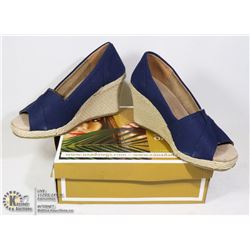 WOMENS KAYMAN 3" WEDGE OPEN TOE SANDAL NAVY CANVAS