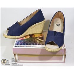 WOMENS KAYMAN 3" WEDGE OPEN TOE NAVY CANVAS
