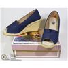 Image 1 : WOMENS KAYMAN 3" WEDGE OPEN TOE NAVY CANVAS