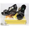 Image 1 : WOMENS KAYMAN 4" WEDGE SANDAL BLACK DIAMONDBACK