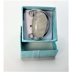 16)  LARGE OVAL MOONSTONE RING SET IN