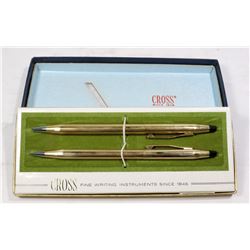 VINTAGE CROSS PEN AND PENCIL SET IN BOX