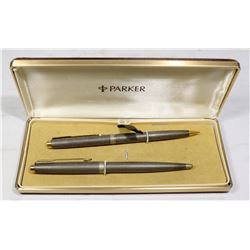 VINTAGE .925 STERLING PARKER PEN & PENCIL SET