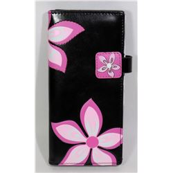 NEW SHAG WEAR WOMENS WALLET