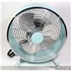 Image 1 : RETRO ROBIN EGG BLUE ELECTRIC FAN