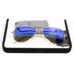 SUNGLASSES WITH CARRY BAG AND WIPE CLOTH
