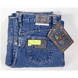 TWO PAIRS OF JEWEL WOMENS JEANS SIZE 32/32