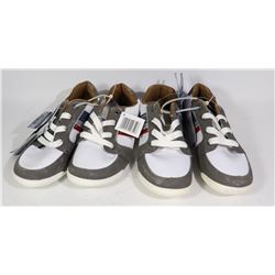 TWO PAIRS OF PEPPERTS KINDER SNEAKERS SIZE EU 33