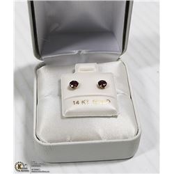 14KT WHITE GOLD GARNET EARRINGS