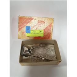 1950'S BEAVER HAIR CLIPPERS IN BOX