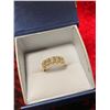 Image 1 : 10K YELLOW GOLD DIAMOND RING
