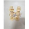 Image 1 : 1960'S PLANTER'S SALT PEPPER SHAKERS BEIGE