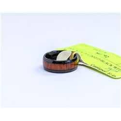 8MM WIDE POLISHED BLACK WITH WOOD INLAY,