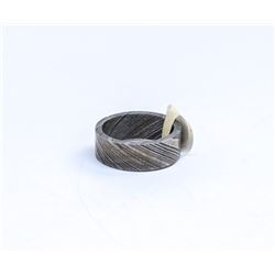 9MM WIDE SQUARE DAMASCUS STEEL RING WITH GOLD