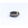 Image 1 : 9MM WIDE SQUARE DAMASCUS STEEL RING WITH GOLD