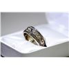 Image 1 : 10K WHITE GOLD DIAMOND RING