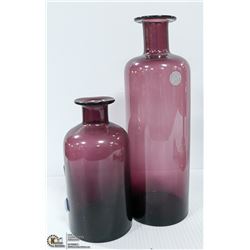 TORRE & TAGUS COLLECTION PAIR OF DECORATIVE