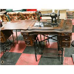 ANTIQUE WHITE ROTARY USA, TREDDLE SEWING MACHINE