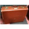 Image 1 : 1940'S VINTAGE LANGMUIR AIRWAY LUGGAGE