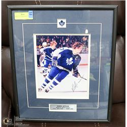 DARRYL SITTLER SIGNED PICTURE15" X 19"