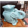 Image 2 : BLUE ELEPHANT PLANT STAND PEDESTAL 17" TALL