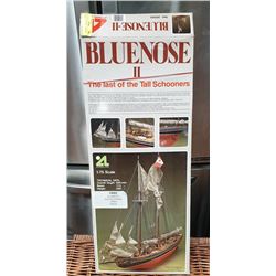 VINTAGE BLUENOSE 1:75 SCALE  MODEL