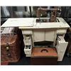 Image 5 : ANTIQUE DOMESTIC SEWING MACHINE WITH STAND