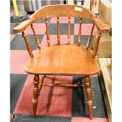 CAPTAIN'S CHAIR - SOLID WOOD
