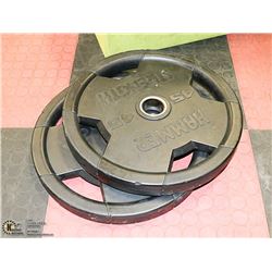 LOT WITH 2 HAMMER STRENGHT 45LBS WEIGHTS